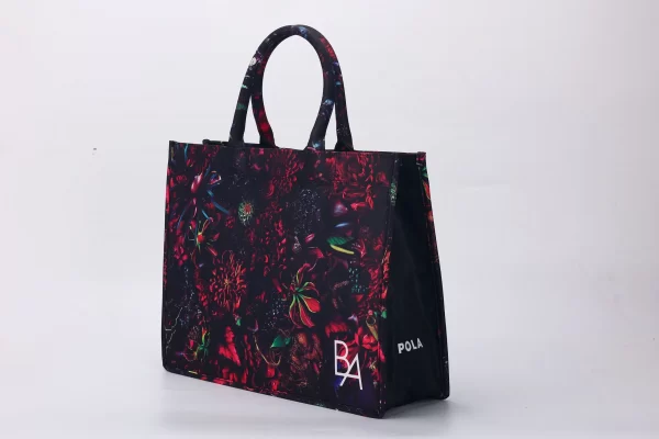 Ladies Tote Bag Bags are creative solutions for plastic pollution